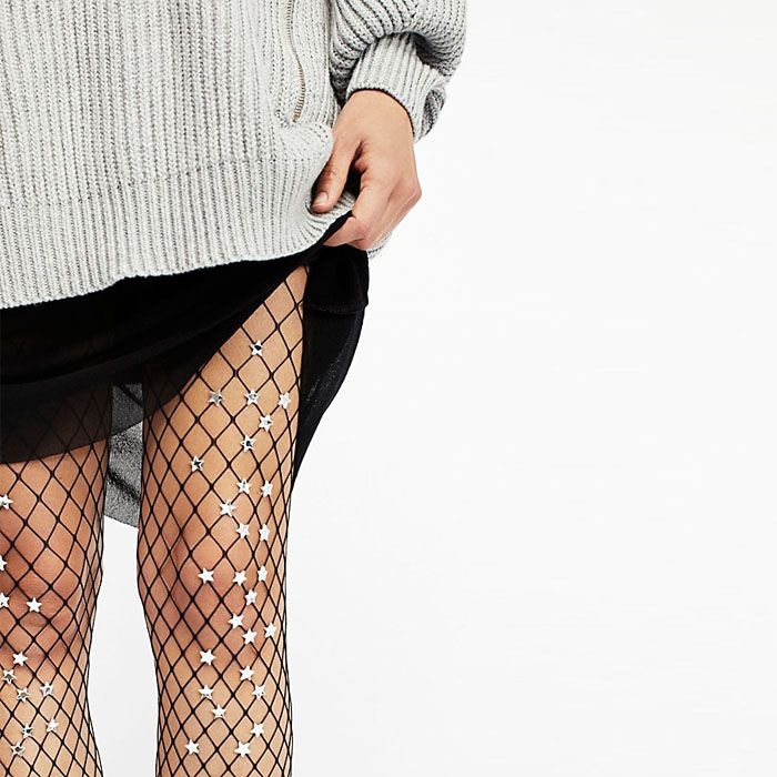 Your Fashion-Friendly Guide to Wearing Fishnets