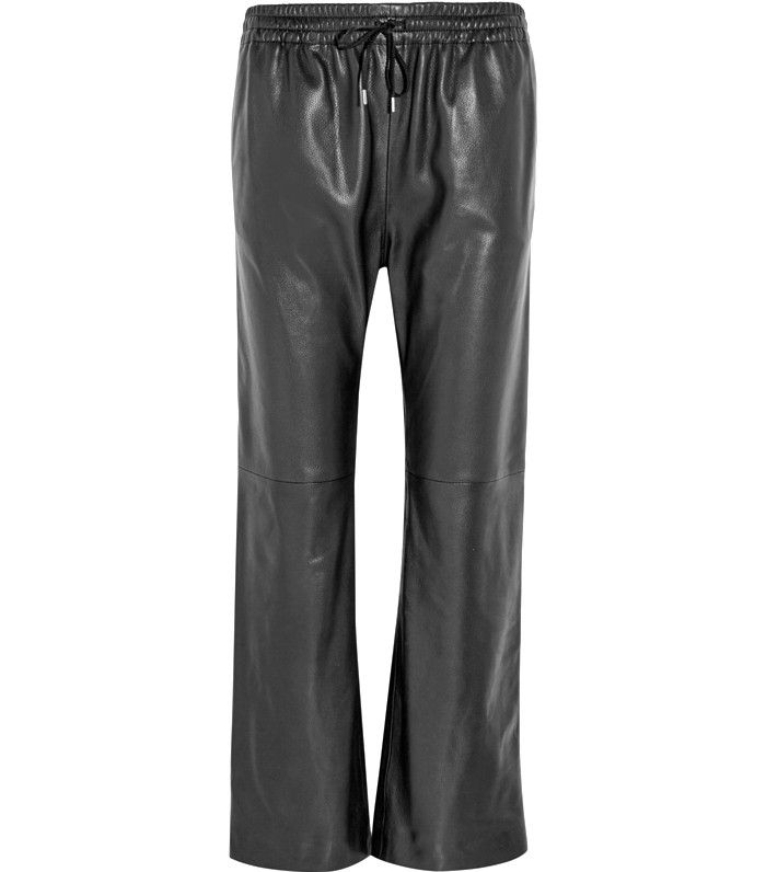 5 Effortlessly Cool Outfit Ideas to Wear to a Concert