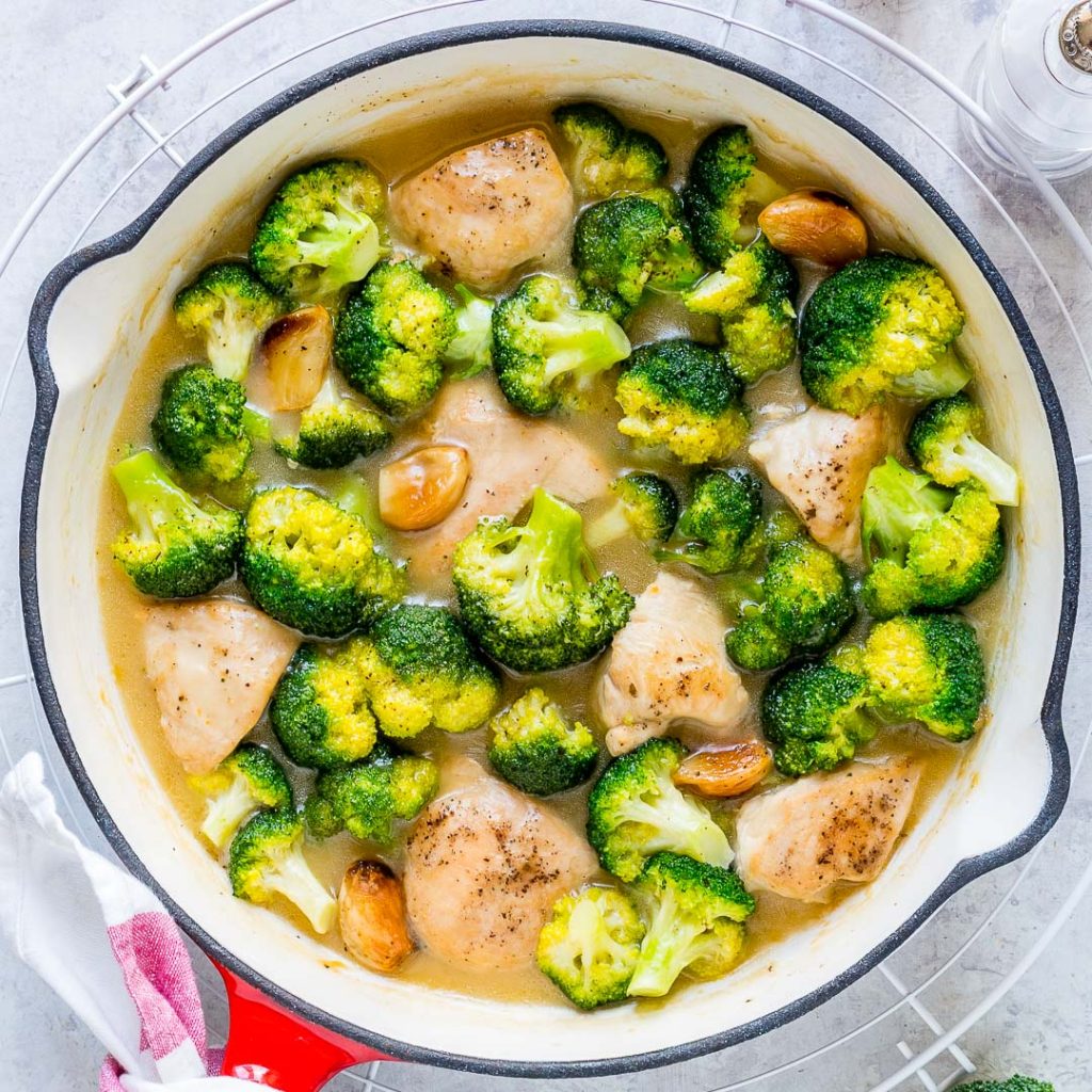 Everyone’s Gonna LOVE this One-Pan Creamy Garlic Chicken + Broccoli