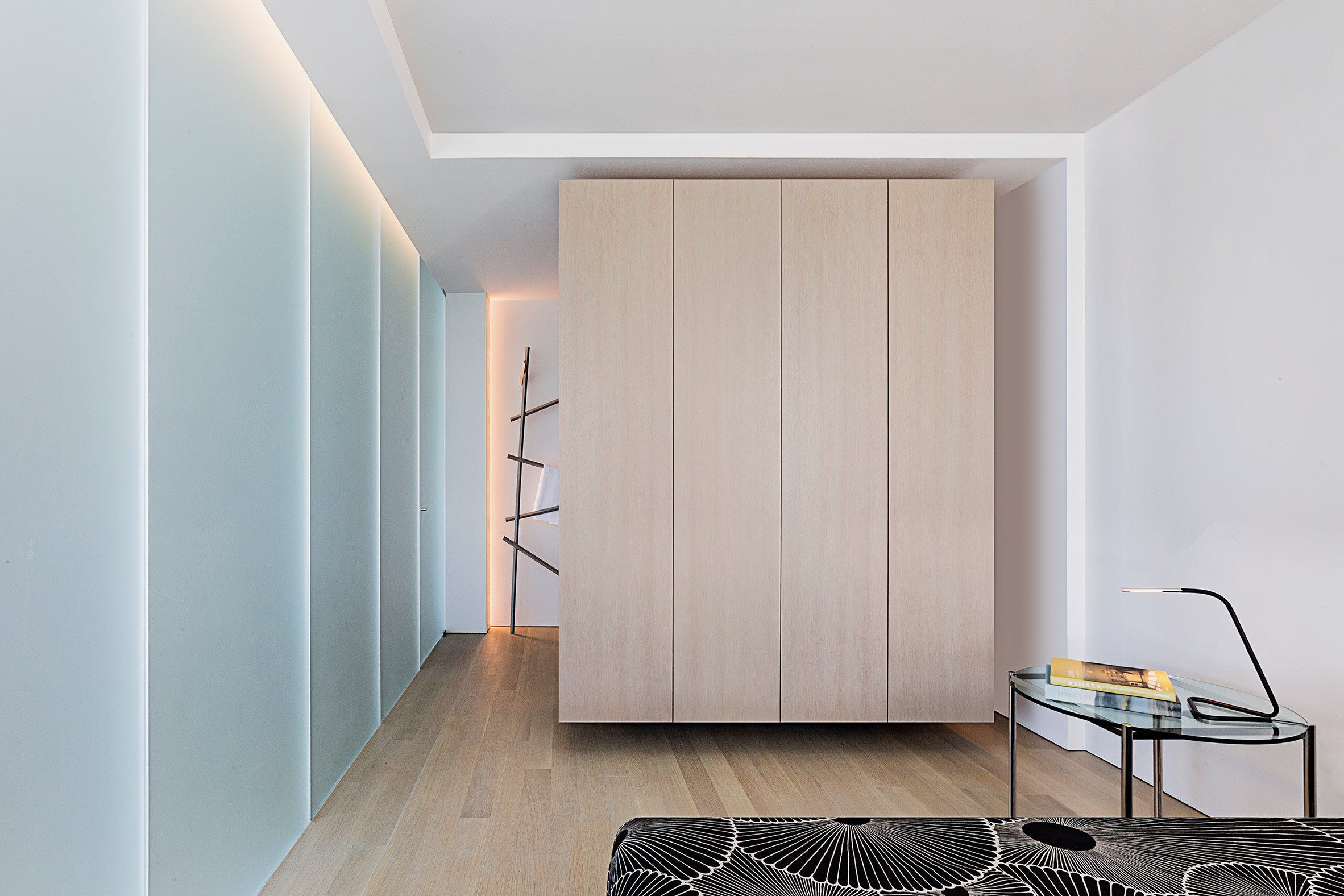 Vladimir Radutny honours Mies&#039; minimalism at renovated Lake Shore Drive apartment