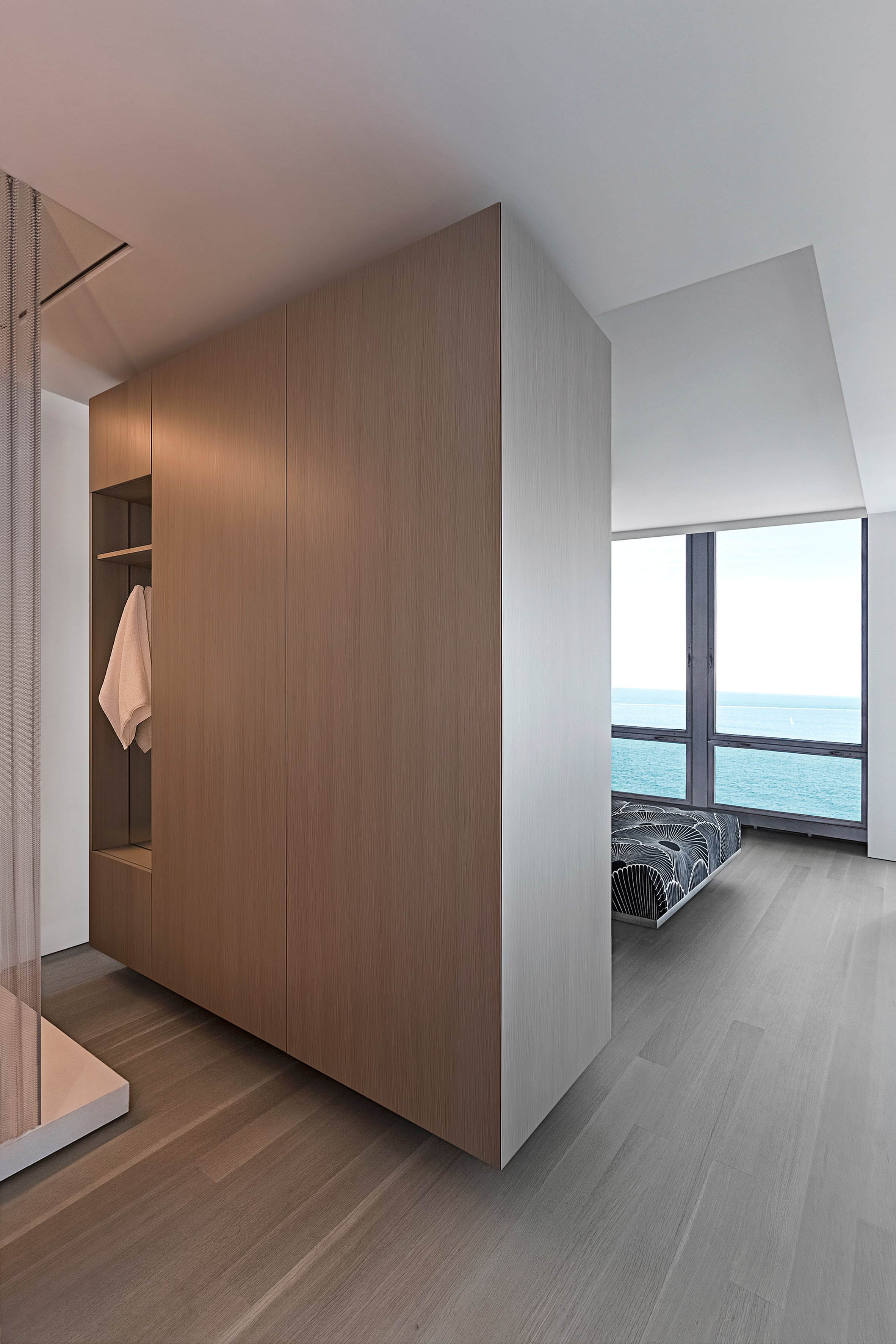 Vladimir Radutny honours Mies&#039; minimalism at renovated Lake Shore Drive apartment