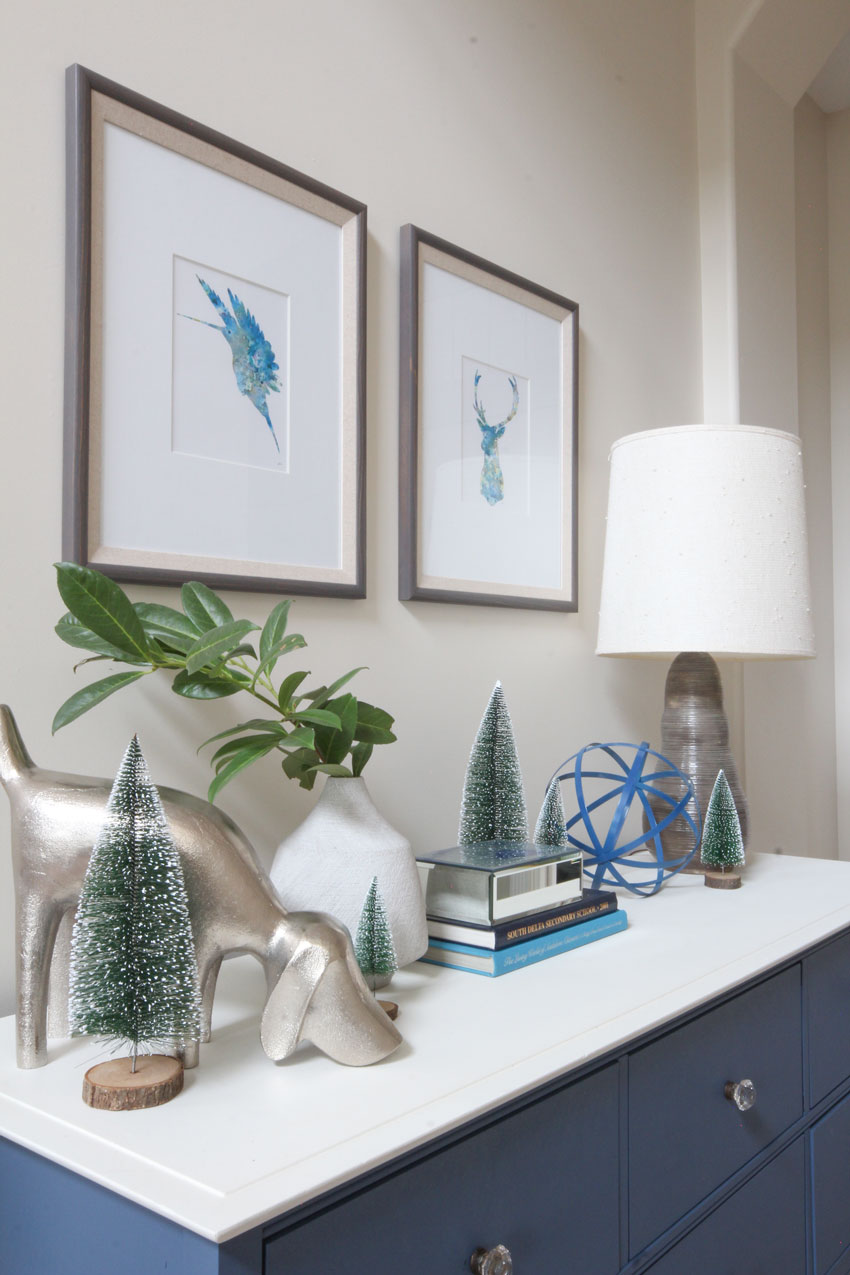 4 Keys to Fresh Christmas Decor (Even with Brown Furniture)