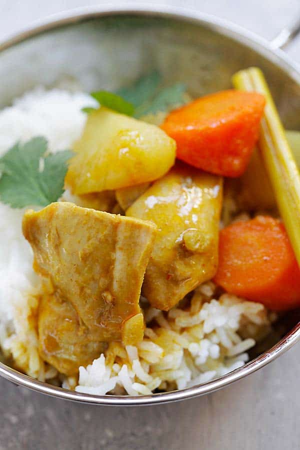 Vietnamese Chicken Curry | Easy Delicious Recipes