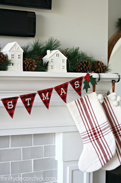 A tour of our (new!) Christmas home from Thrifty Decor Chick 16 A tour of our (new!) Christmas home from Thrifty Decor Chick