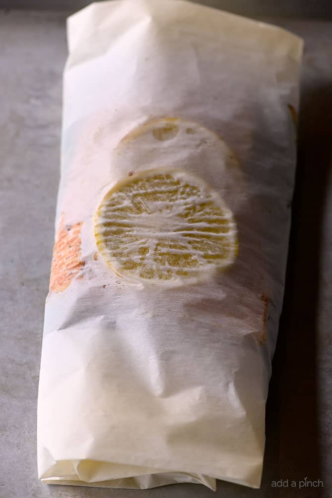 Lemon Garlic Salmon and Asparagus Parchment Packet Recipe