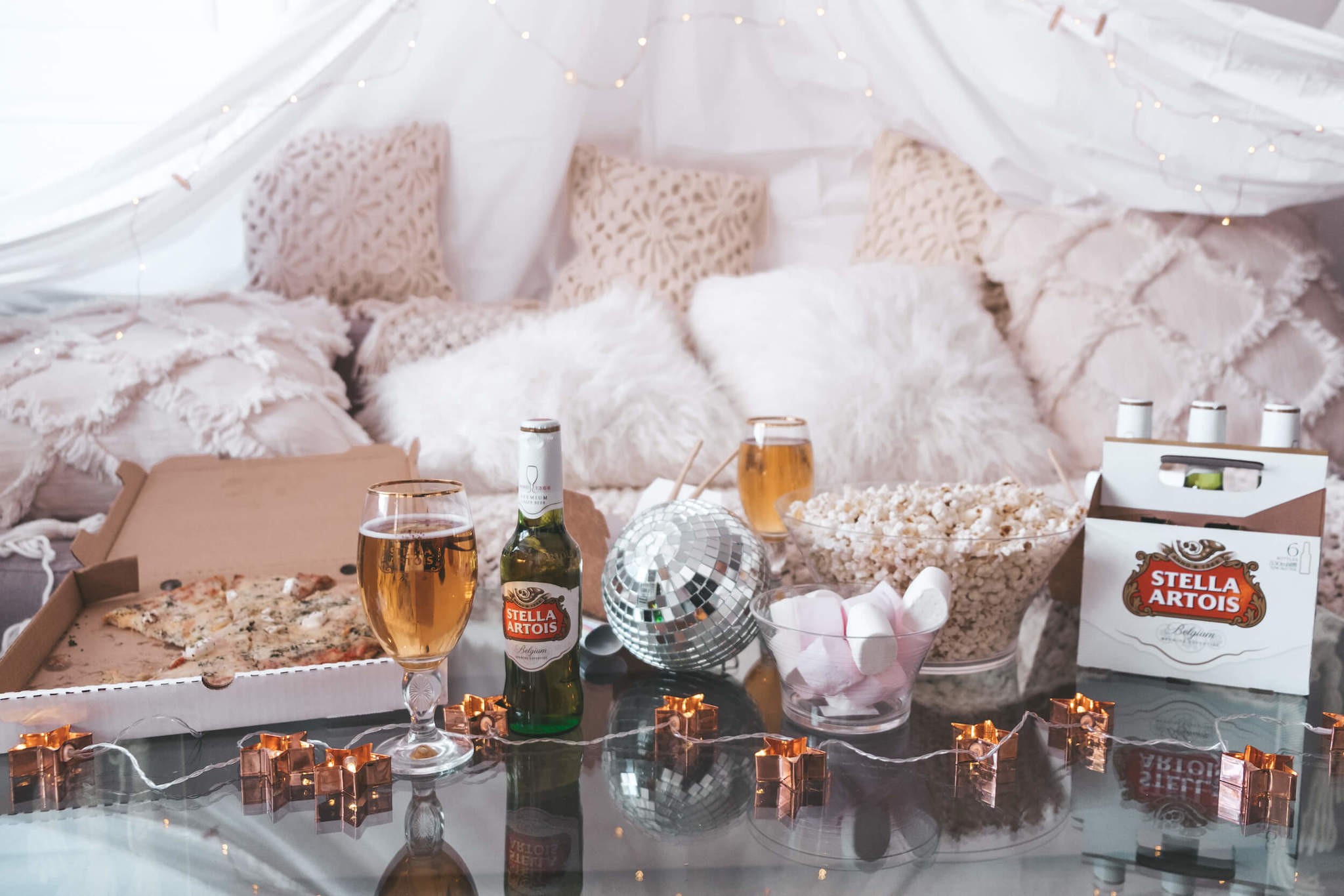 New Year&rsquo;s Eve Girls&rsquo; Night In with Stella Artois