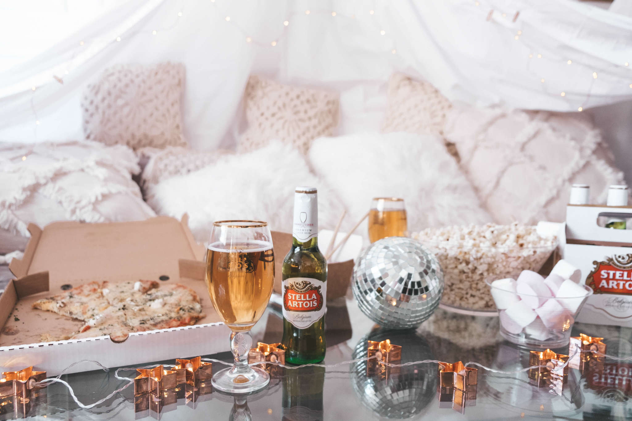New Year&rsquo;s Eve Girls&rsquo; Night In with Stella Artois
