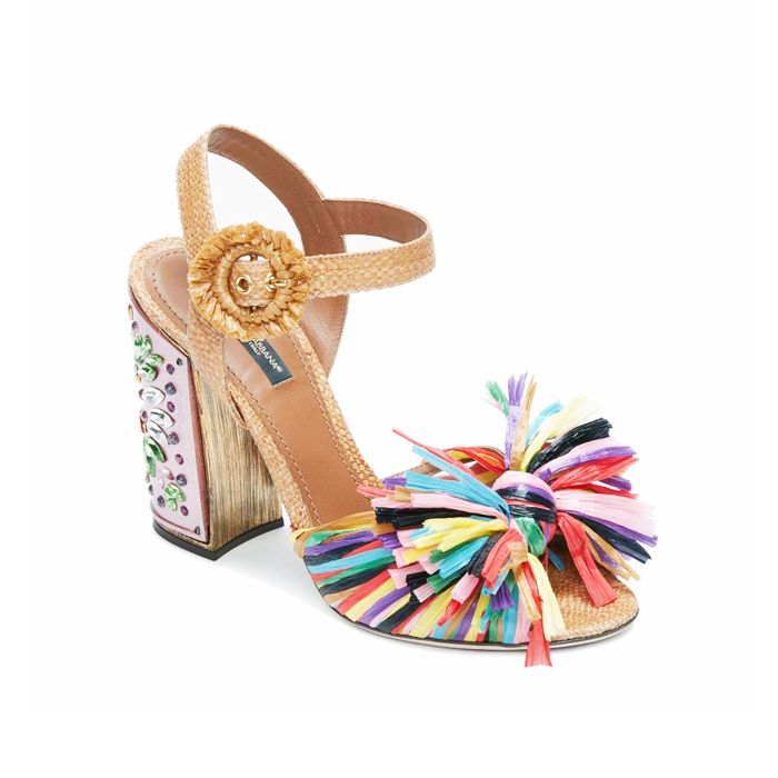 What to Wear With White Jeans: 6 Chic Winter Combinations