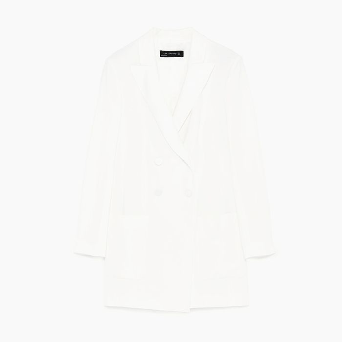 What to Wear With White Jeans: 6 Chic Winter Combinations