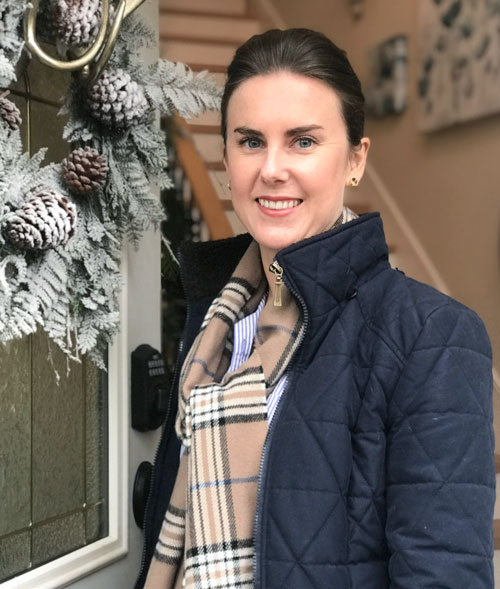 4 Keys to Fresh Christmas Decor (Even with Brown Furniture)
