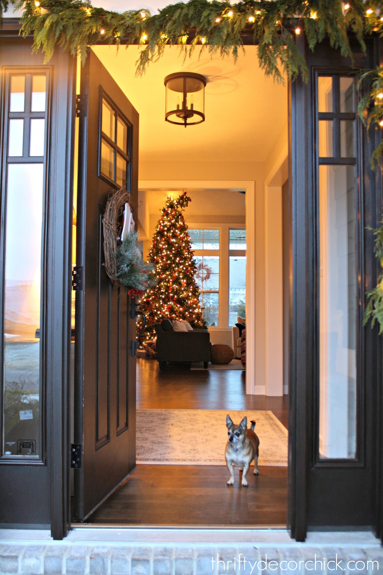 A tour of our (new!) Christmas home from Thrifty Decor Chick 1 A tour of our (new!) Christmas home from Thrifty Decor Chick