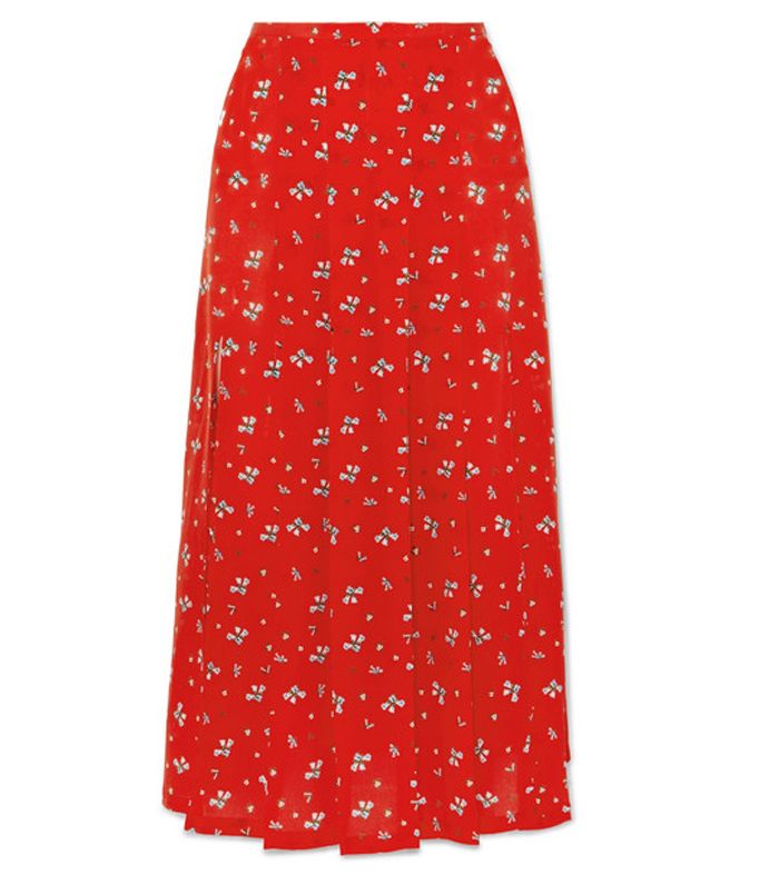 The 5 Items You Need to Re-Create Laura Jackson's Flawless Holiday Wardrobe