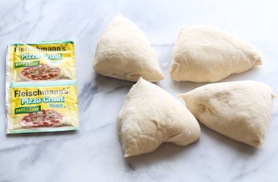 Personal Snowman Pizzas – Cookies and Cups