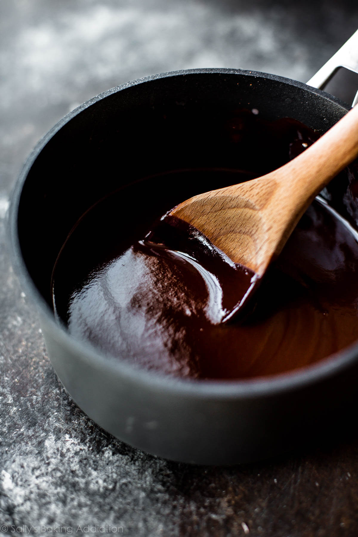 Red Wine Chocolate Ganache – Sallys Baking Addiction