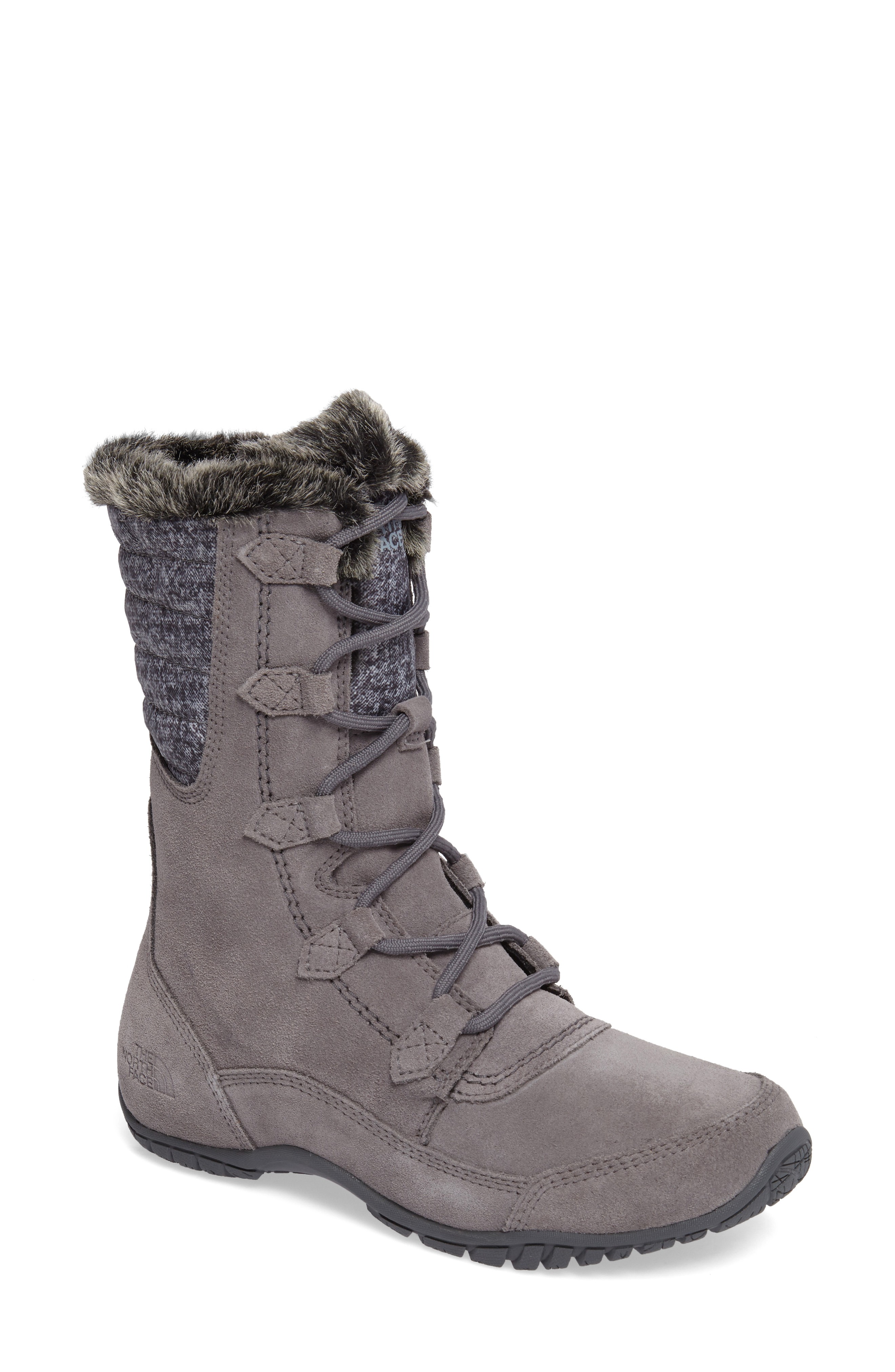 What to Wear On and Off the Slopes