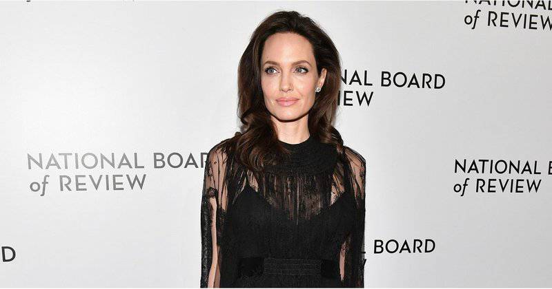 Angelina Jolie’s Black Valentino Dress