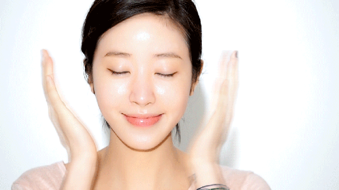K-beauty #Goals for 2018? Cloudless Skin – GLOW RECIPE