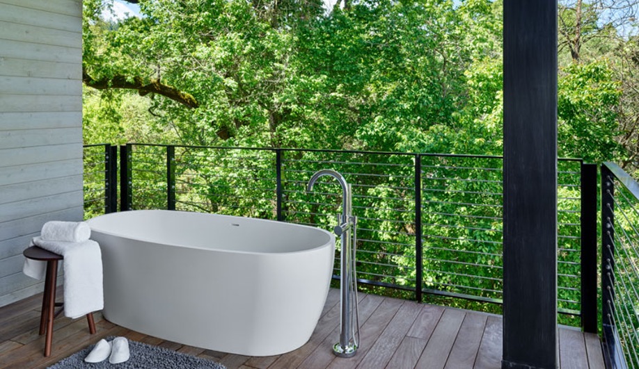 3 Romantic Hotels You’ll Want to Check Into With a Sweetheart