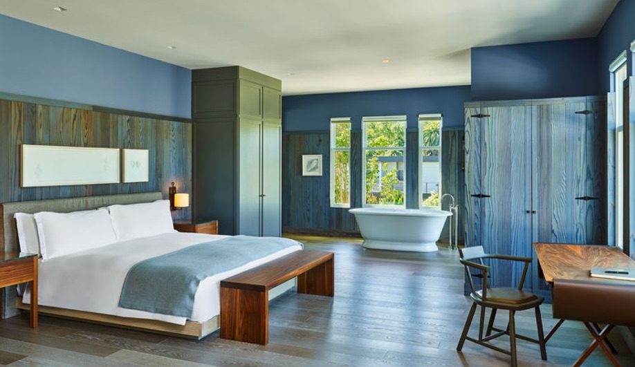 3 Romantic Hotels You’ll Want to Check Into With a Sweetheart