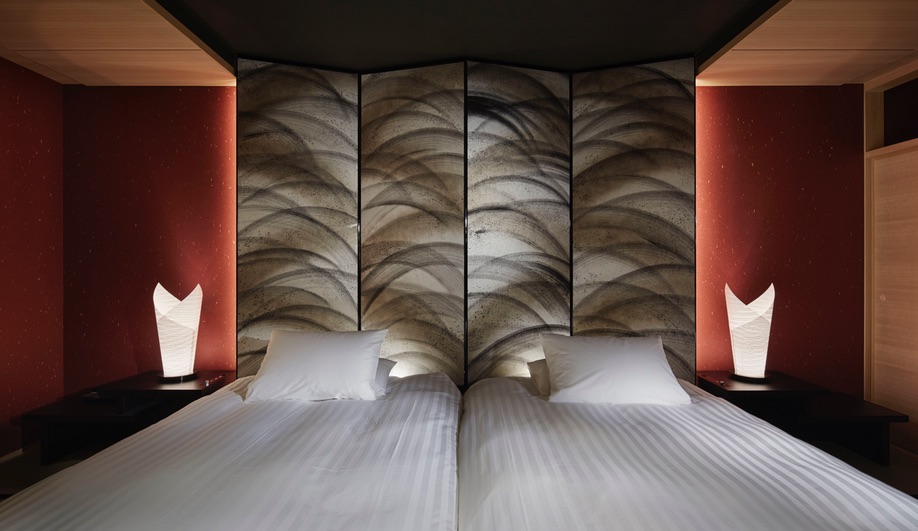 3 Romantic Hotels You’ll Want to Check Into With a Sweetheart