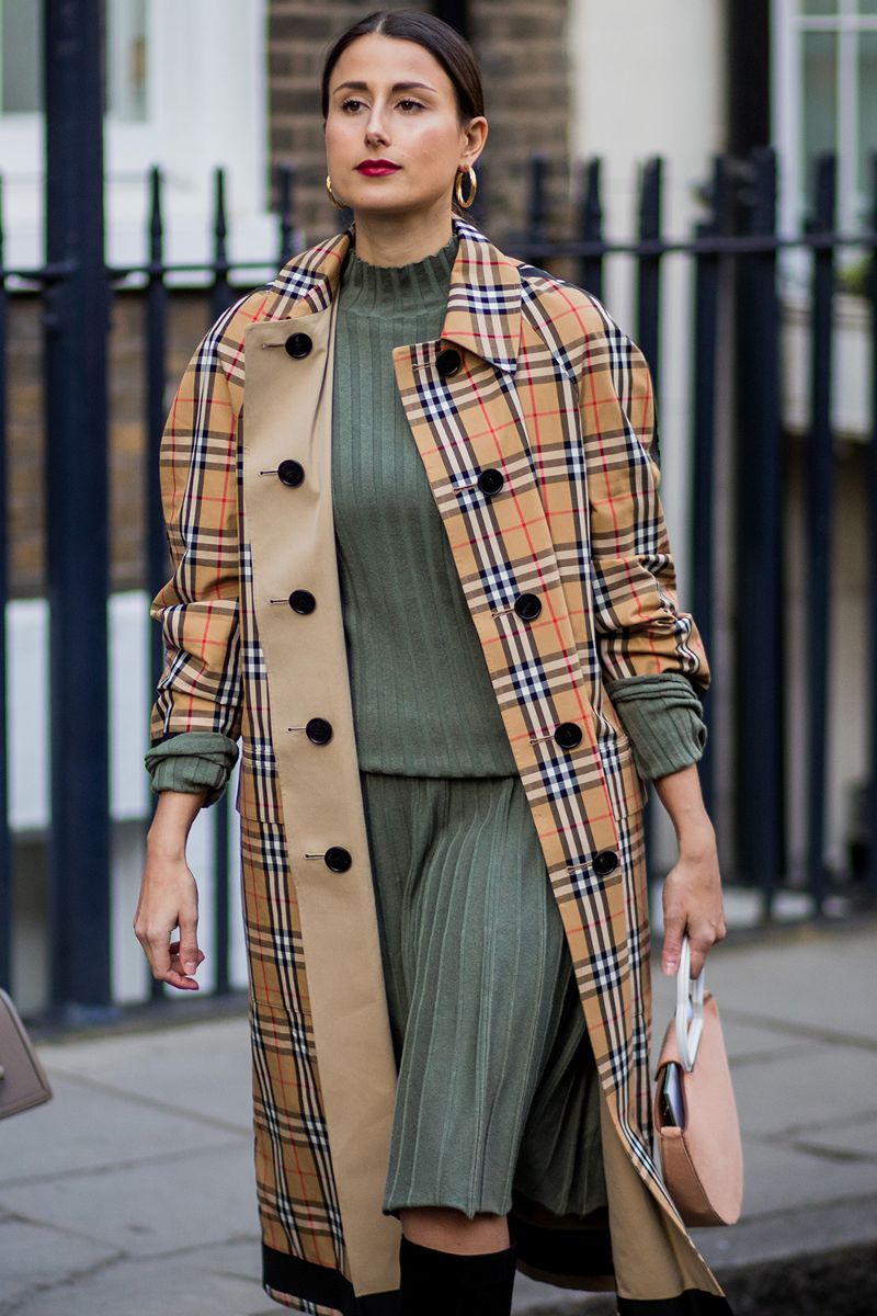 50 Street Style Snaps of the Most Colourful Outfits at London Fashion Week