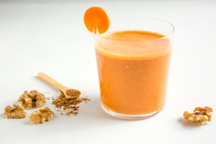 Easy Carrot Cake Smoothie {Vegan and Gluten-free}