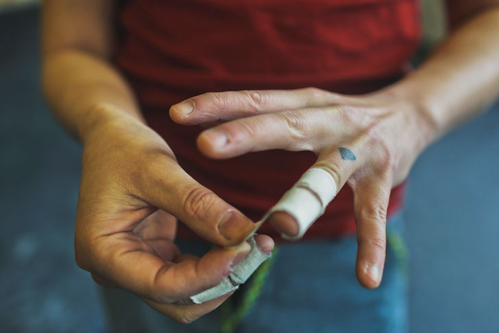 15 Clever Rock Climbing Hacks, Tips, Tricks, and Proper Etiquette