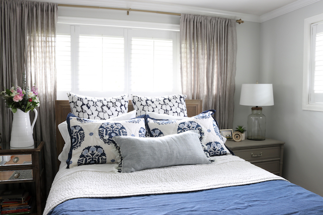 Master Bedroom Makeover – New Bed, Rug & Bedding!