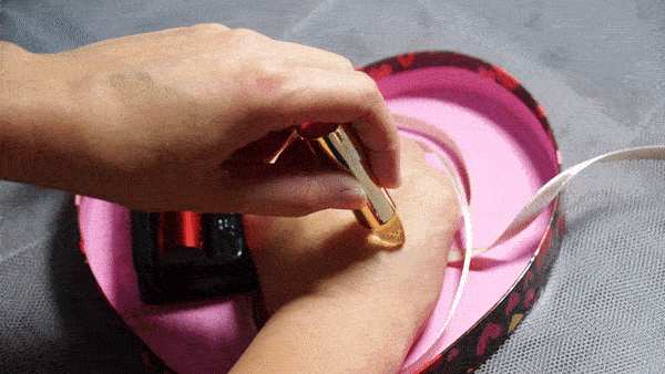 Kailijumei - Red Case Secret Jelly Lipstick Kailijumei Red Case Secret Jelly Lipstick (#03 Flame Red) Review