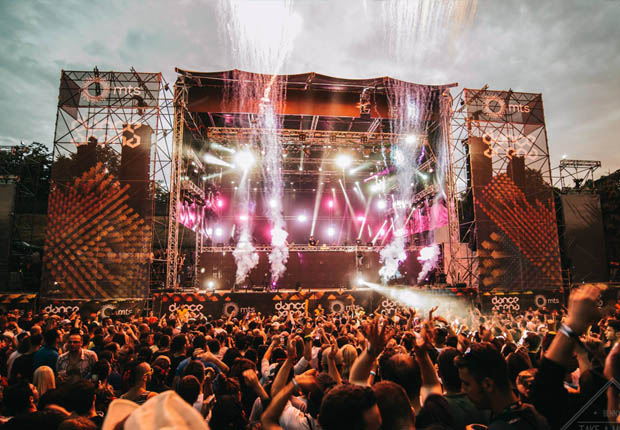 Why you should go on a festival tour this summer!