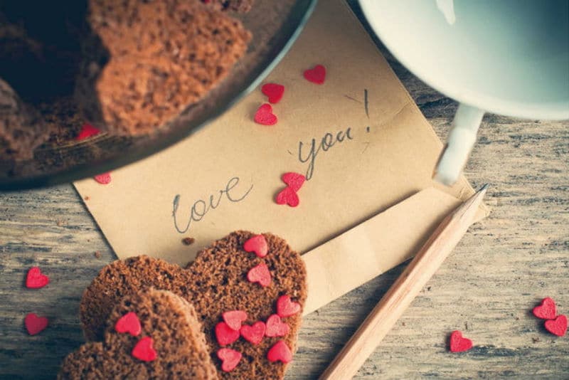 Daisies aside) These 12 signs speak of HIS love