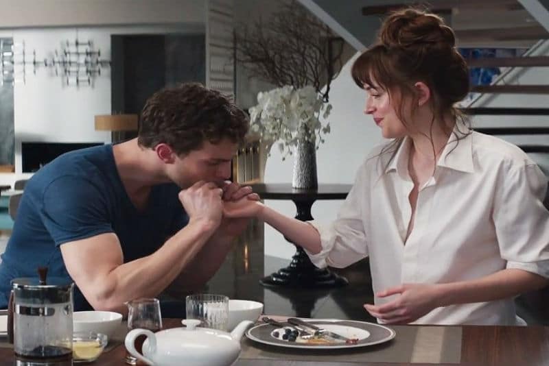 Daisies aside) These 12 signs speak of HIS love