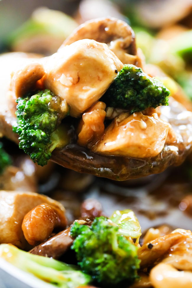 This Broccoli Chicken Stir Fry is absolutely AMAZING and one you have to try!