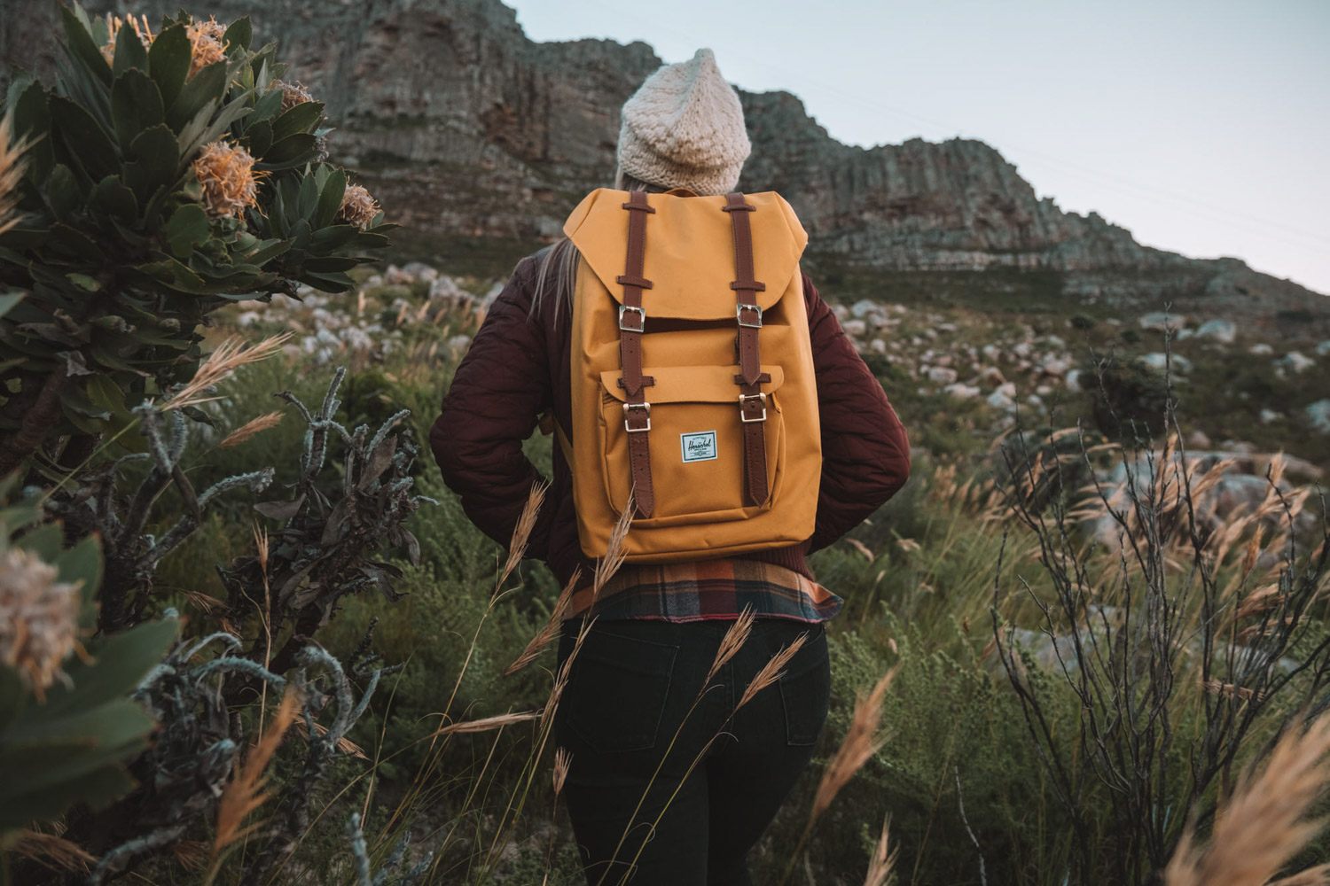 You Will Like This Fall Bomber Jacket Outfit from Backcountry