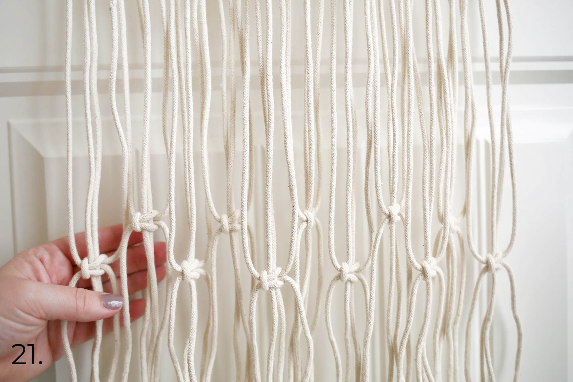 How To Make a Simple Macrame Table Runner. Decorate Any Space!