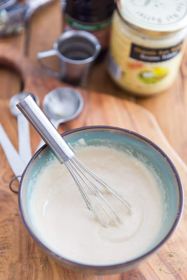 Delicious Falafel with Garlic Tahini Sauce Recipe