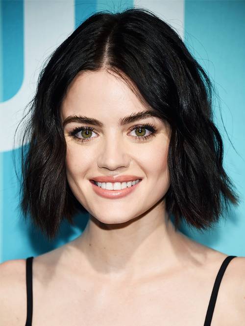 Best Styling For Medium Length Hair: 5 Fashionable Options