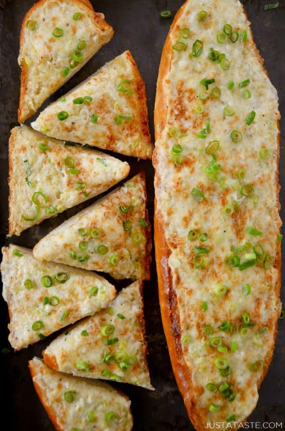 Surprisingly Tasty Cheesy  Bread With Garlic Recipe