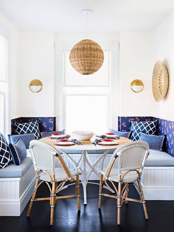 Bring Changes in Spring With Beach House Style Trend!