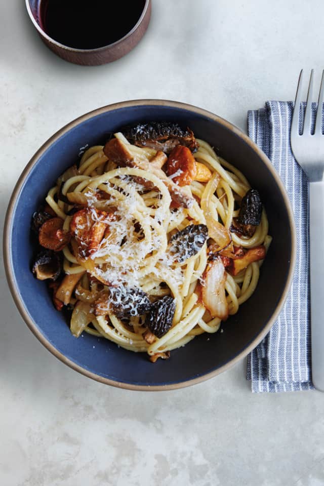 Pasta With Pancetta & Caramelised Onions Recipe