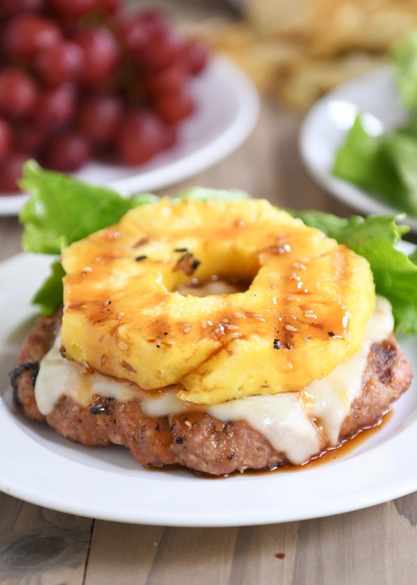 Delicious Turkey Burgers with Grilled Pineapple Recipe