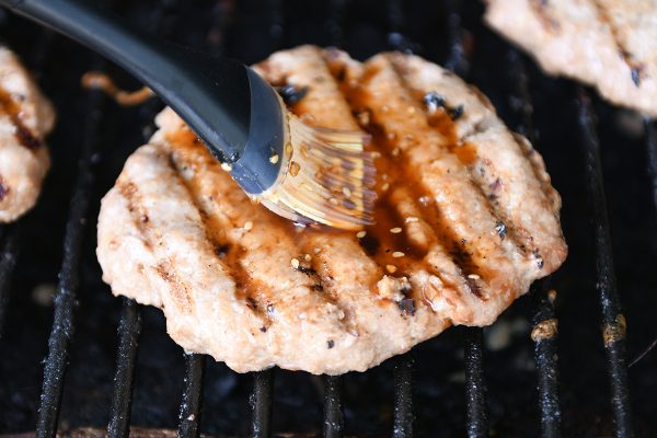 Delicious Turkey Burgers with Grilled Pineapple Recipe