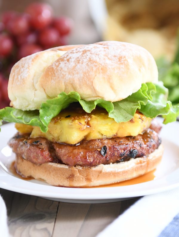 Delicious Turkey Burgers with Grilled Pineapple Recipe
