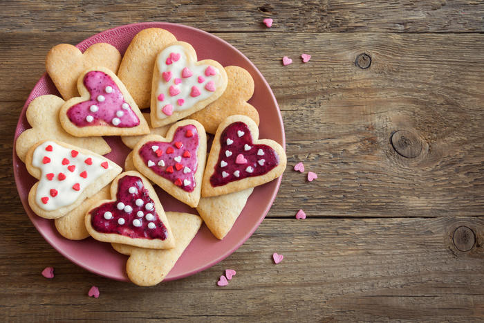 Super Tasty And Easy Recipe For Gingerbread Hearts Cookies on Valentine’s Day