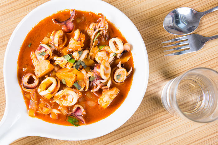What To Cook With Squid Meat? Yummy Squid Salad, Squid Pasta And Braised Squid Recipes