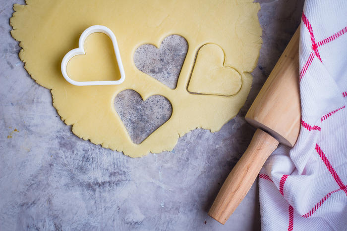 Super Tasty And Easy Recipe For Gingerbread Hearts Cookies on Valentine’s Day