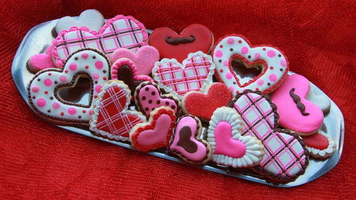 Super Tasty And Easy Recipe For Gingerbread Hearts Cookies on Valentine’s Day