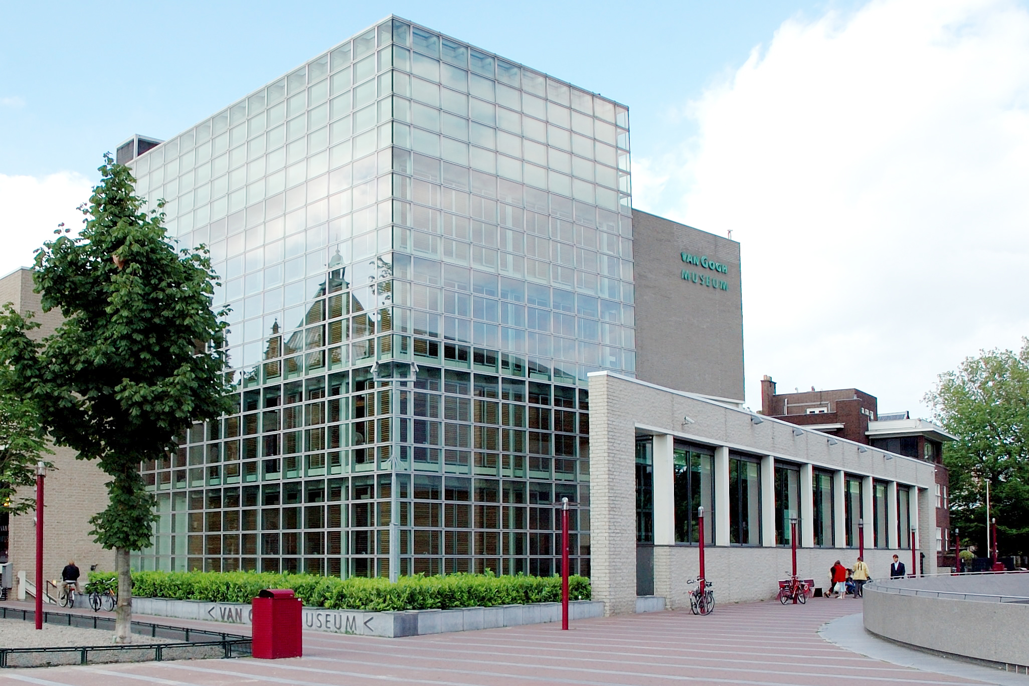 Top 7 Virtual Tours To Museums, Parks And Other Attractions All Over The World