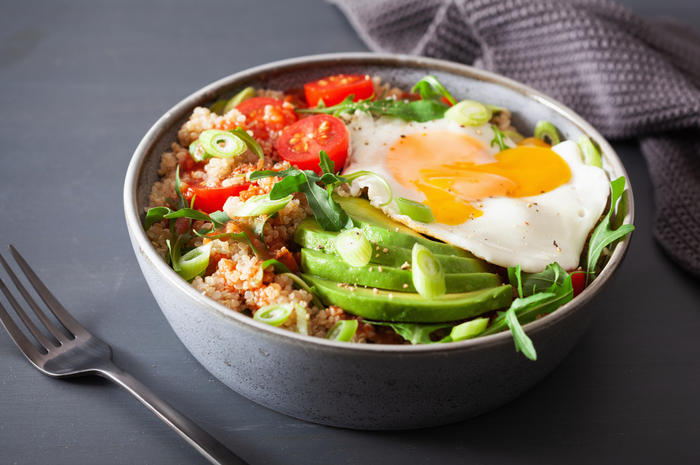 Easy Spring Breakfast Recipe: vegetable bowl with egg 1 Easy Spring Breakfast Recipe: vegetable bowl with egg