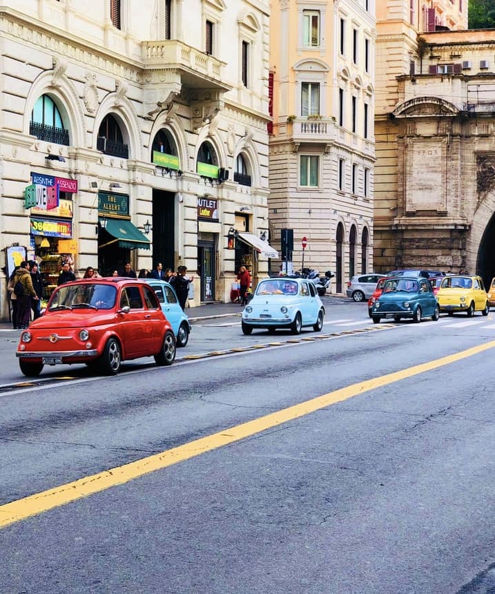 Bored? drive around the world's cities by car and listen to local radio 2 Bored? drive around the world’s cities by car and listen to local radio